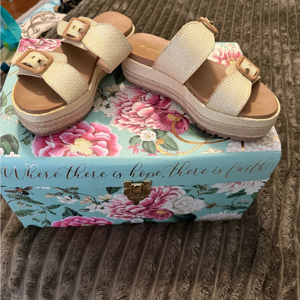 Women's Cream Soda Platform Sandals